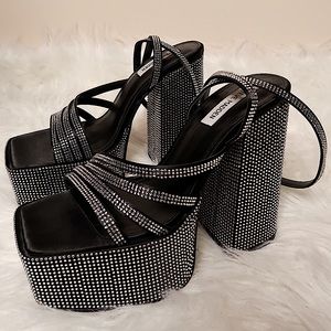 Steve Madden "Cocktails Black" size 10